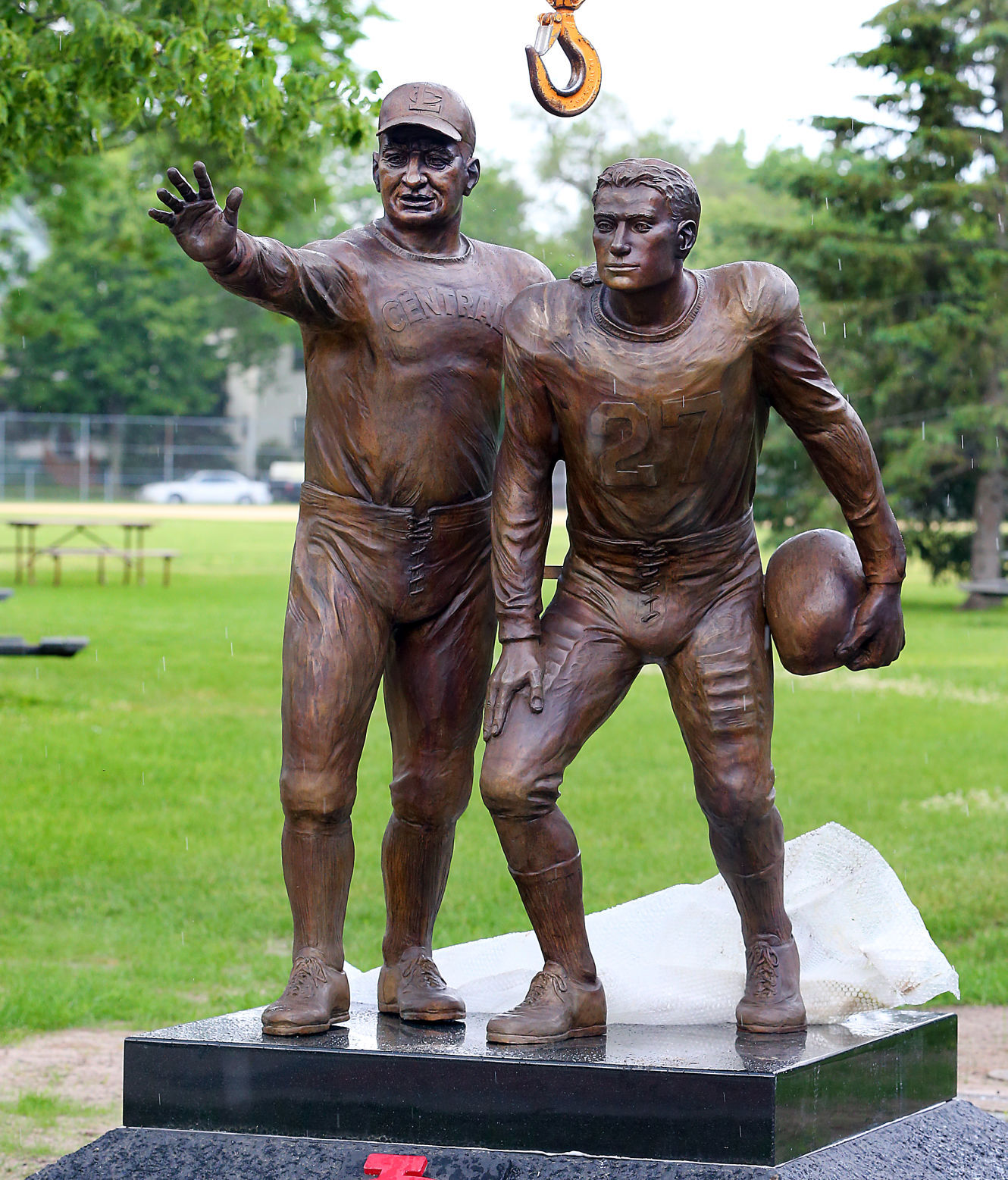 Weigent Statue 2